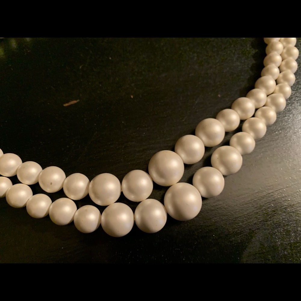 Vintage Double Layer Pearl Necklace - Picture 4 of 4